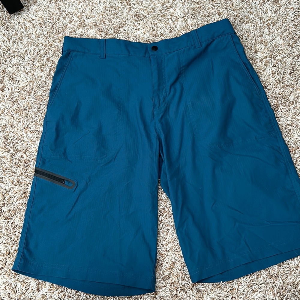 NIKE- Tiger Woods Collection Short